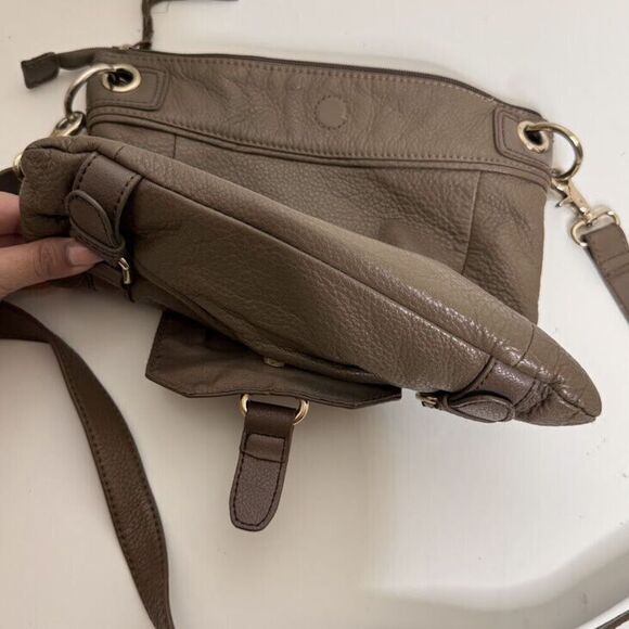 The Sak Crossbody Bag Taupe Brown Leather Adjustable Compact Travel Boho Purse - Picture 8 of 16